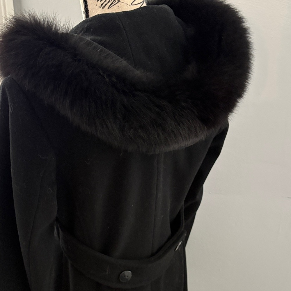 Marvin Richards Black Long Coat with Fur Trim - Picture 3 of 6